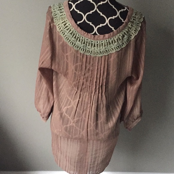 Vintage Style Blouse - Picture 5 of 5